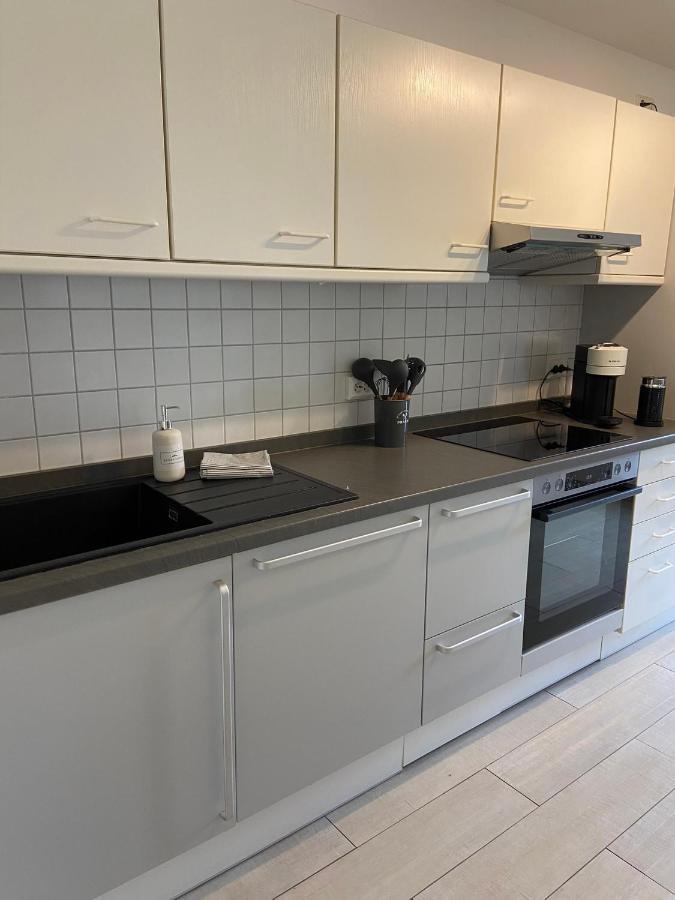 Modern Eingerichtete Wohnung Mit 2 Schlafzimmern Bergen  Kültér fotó