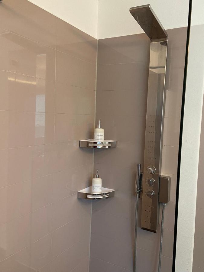 Modern Eingerichtete Wohnung Mit 2 Schlafzimmern Bergen  Kültér fotó